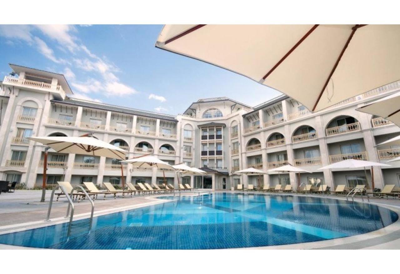 Savoy Hotel Spa & Casino Кирения Экстерьер фото The swimming pool at the hotel